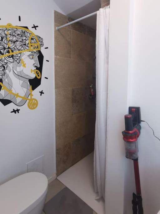 Forum Julii - Centre Historique - Suite Tout Confort - Wifi Fréjus Zewnętrze zdjęcie