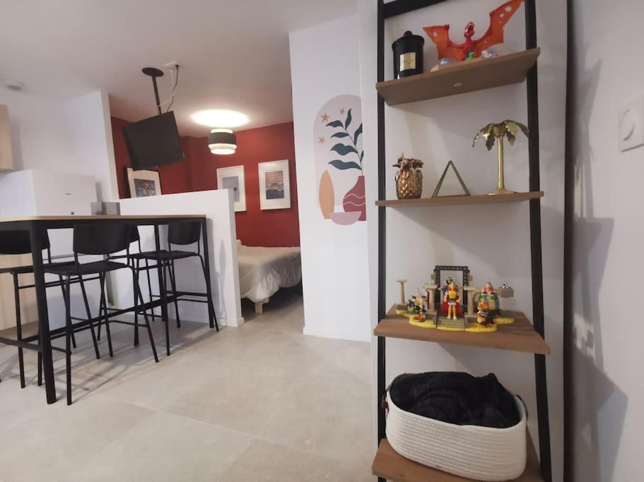Forum Julii - Centre Historique - Suite Tout Confort - Wifi Fréjus Zewnętrze zdjęcie